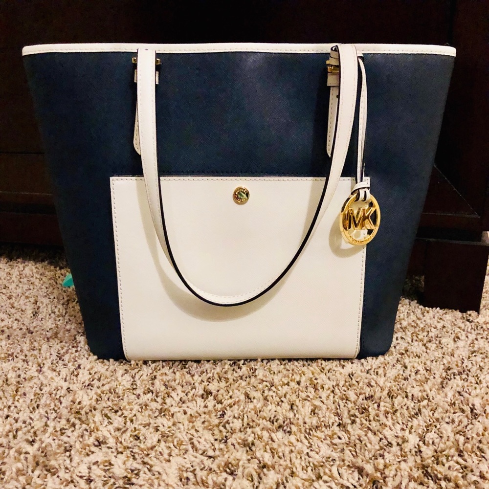 Michael Kors! Sold